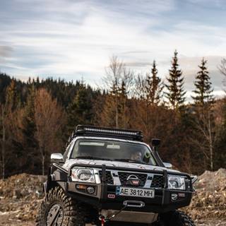 Nissan Safari wallpaper