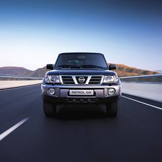 Nissan Safari wallpaper