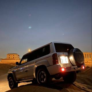 Nissan Safari wallpaper