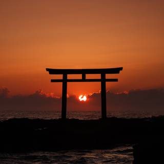 Torii on road desktop wallpaper