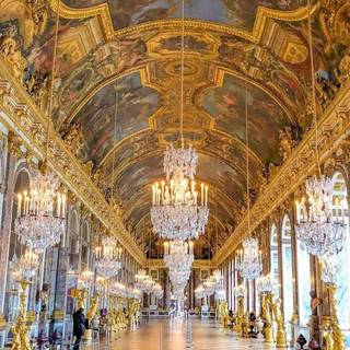 Palace inside wallpaper