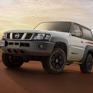 Nissan Patrol Super Safari wallpaper