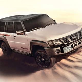 Nissan Patrol Super Safari wallpaper