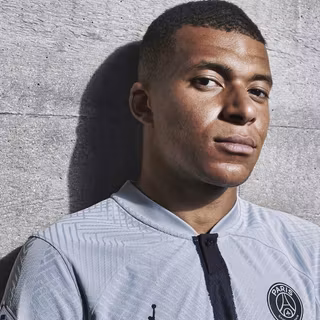 Mbappé 4k PC wallpaper