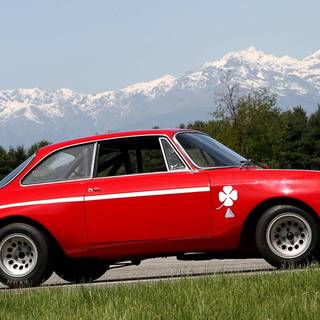 Alfa Romeo GTA wallpaper