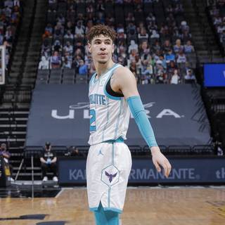 Lamelo Ball iPhone wallpaper