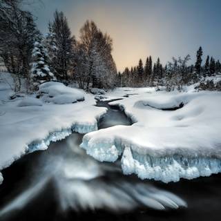 Snow river wallpaper