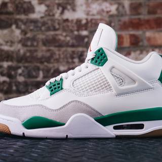 Lucky Green Jordan 4 wallpaper