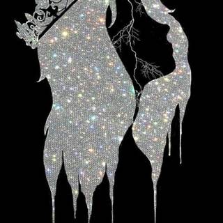 Girl queen wallpaper