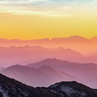 Mountain sunrise 4k wallpaper