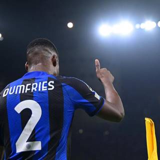 Denzel Dumfries wallpaper