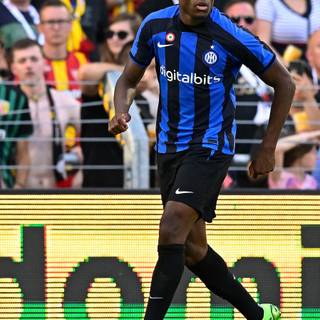 Denzel Dumfries wallpaper