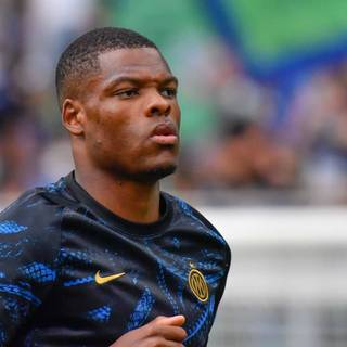 Denzel Dumfries wallpaper