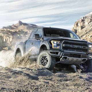 Four-wheel drive wallpaper