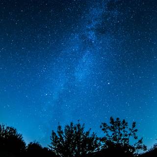 Black sky 4k wallpaper