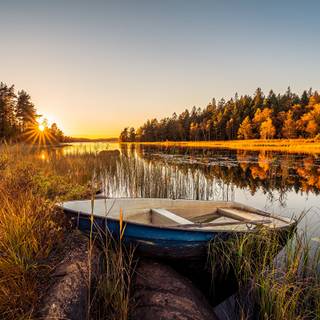 Autumn boat wallpaper