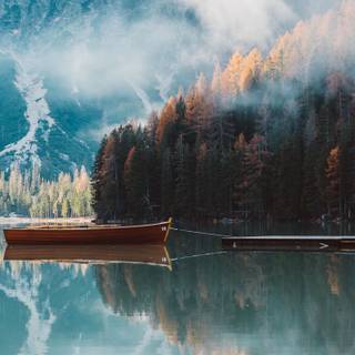 Autumn boat wallpaper