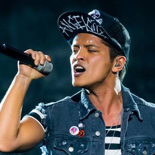 Bruno Mars 4k wallpaper