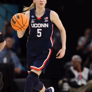 Paige Bueckers wallpaper