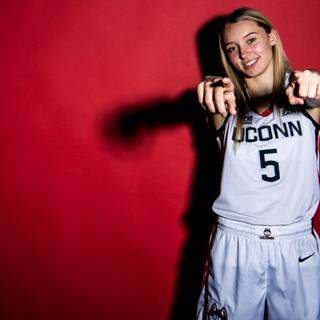 Paige Bueckers wallpaper