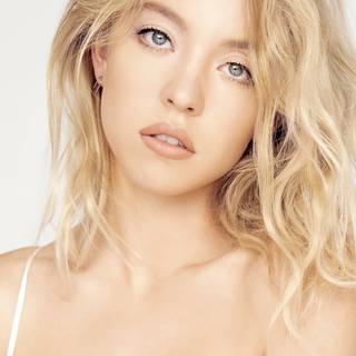 Sydney Sweeney iPhone wallpaper