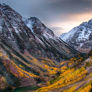 Autumn mountain 2560x1600 wallpaper