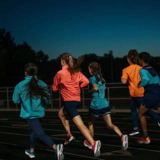 People running wallpaper