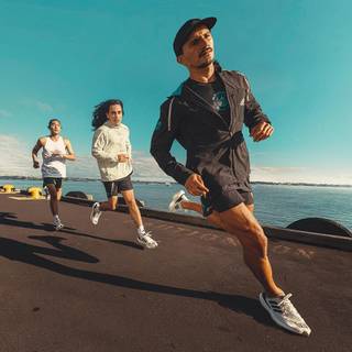 People running wallpaper