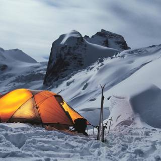 Winter camping wallpaper