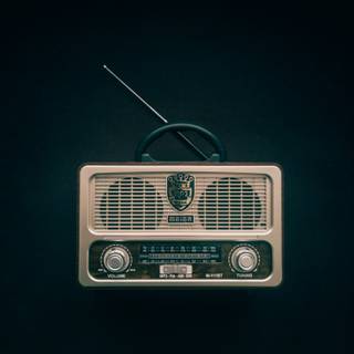 Radio 4k wallpaper
