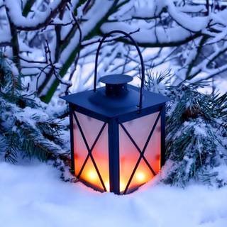 Winter candle wallpaper