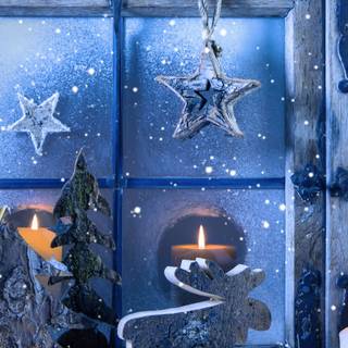 Winter candle wallpaper