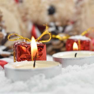 Winter candle wallpaper