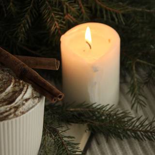 Winter candle wallpaper