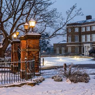 Winter England wallpaper