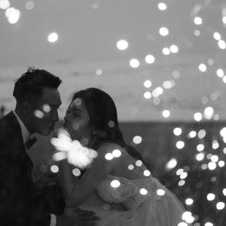 Wedding couple 4k wallpaper