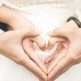 Wedding couple 4k wallpaper