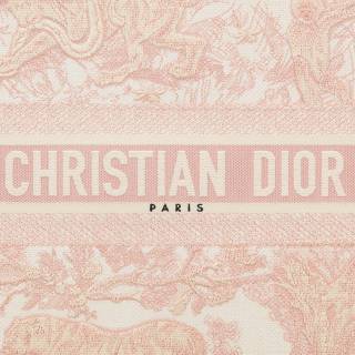 Pink Dior wallpaper