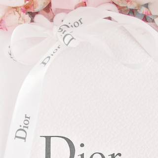 Pink Dior wallpaper