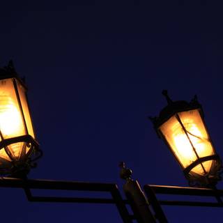 Streetlamp wallpaper