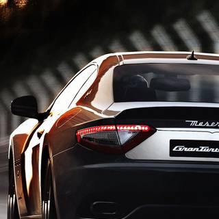 Maserati 4k iPhone wallpaper