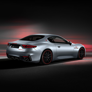 Maserati 4k iPhone wallpaper