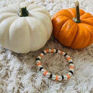 Halloween preppy PFP wallpaper