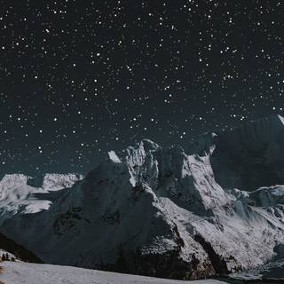 Winter mountain night wallpaper
