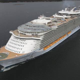 Oasis of The Seas wallpaper