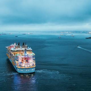 Oasis of The Seas wallpaper