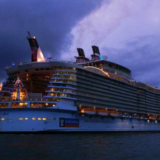 Oasis of The Seas wallpaper