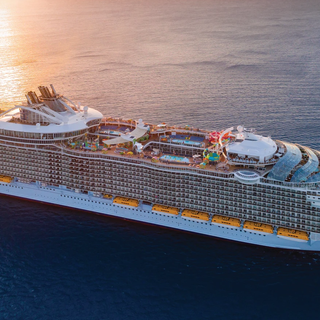 Oasis of The Seas wallpaper