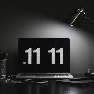 Laptop dark 4k wallpaper