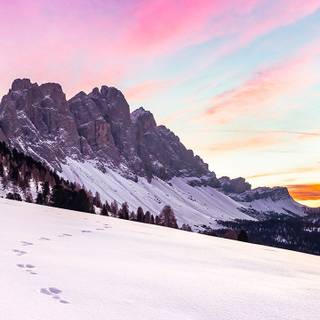 Snow mountain iPhone 4k wallpaper